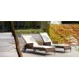 Safi sunlounger with arms