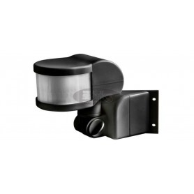 Presence detector for automatic lighting of the heater