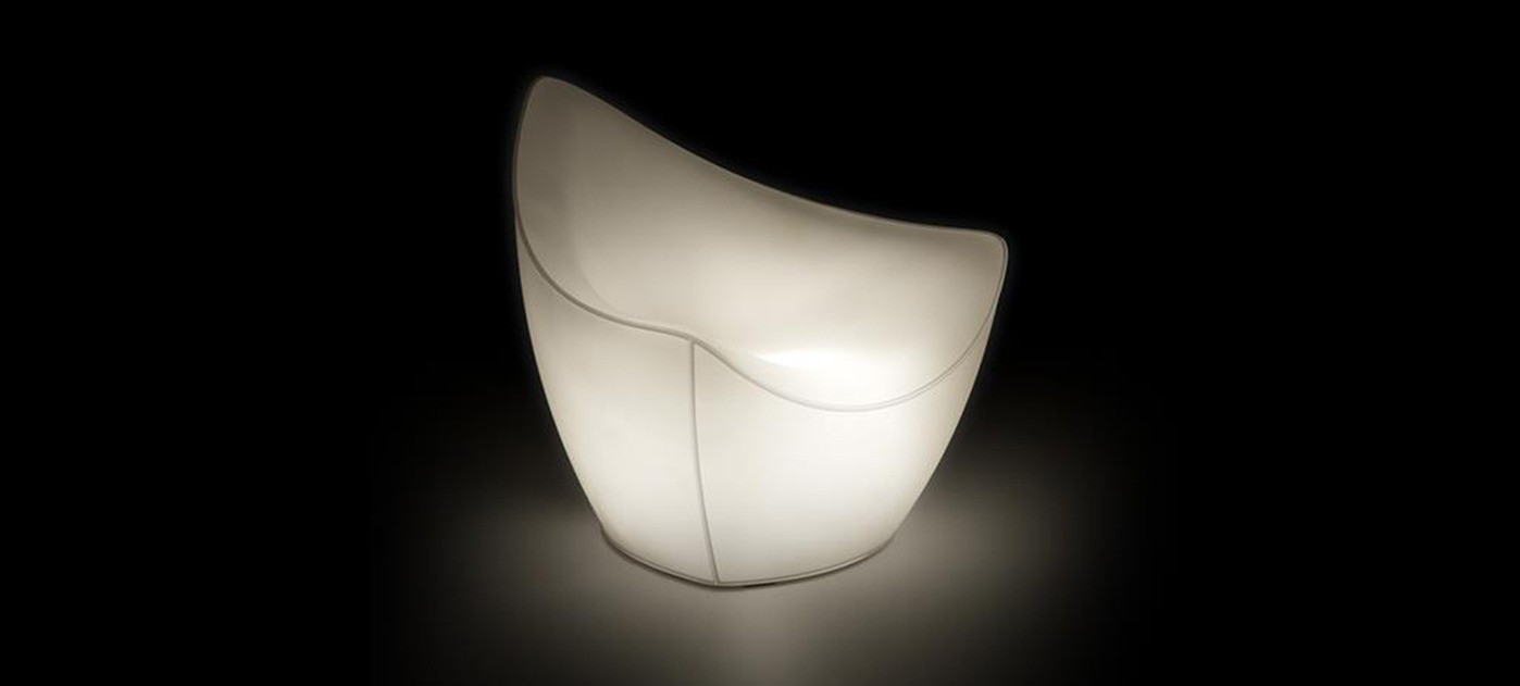 Plust Vela armchair, light version