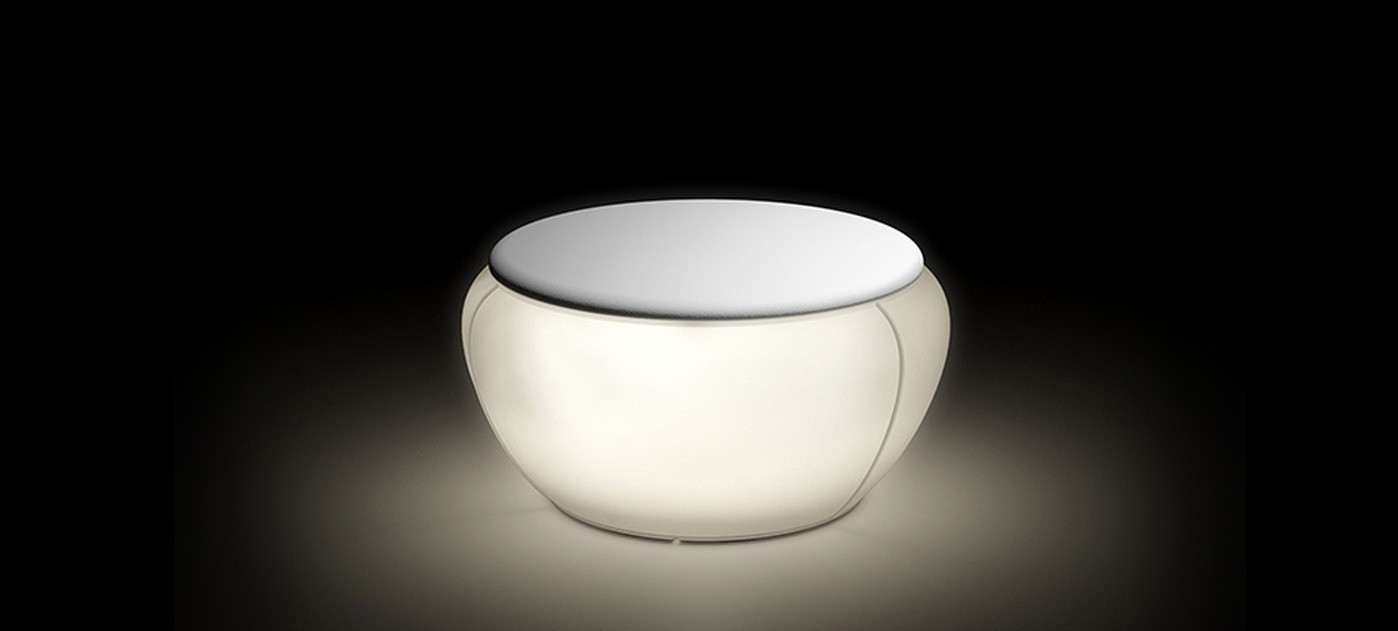 Plust Vela Couchtisch, V8 White Light / weiß