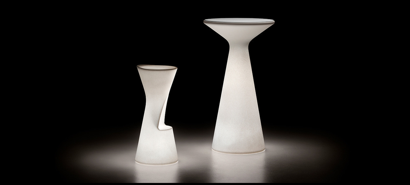 Plust Fade sgabello alto, U1 White Light