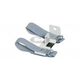 Holder to mount the heater on the umbrella with velcro