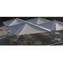 Più ombrelloni Pyramid aperti