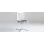 Actor chair with 4 legs