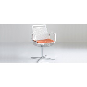 Actor L armchair with crome base Actor L armchair with crome base