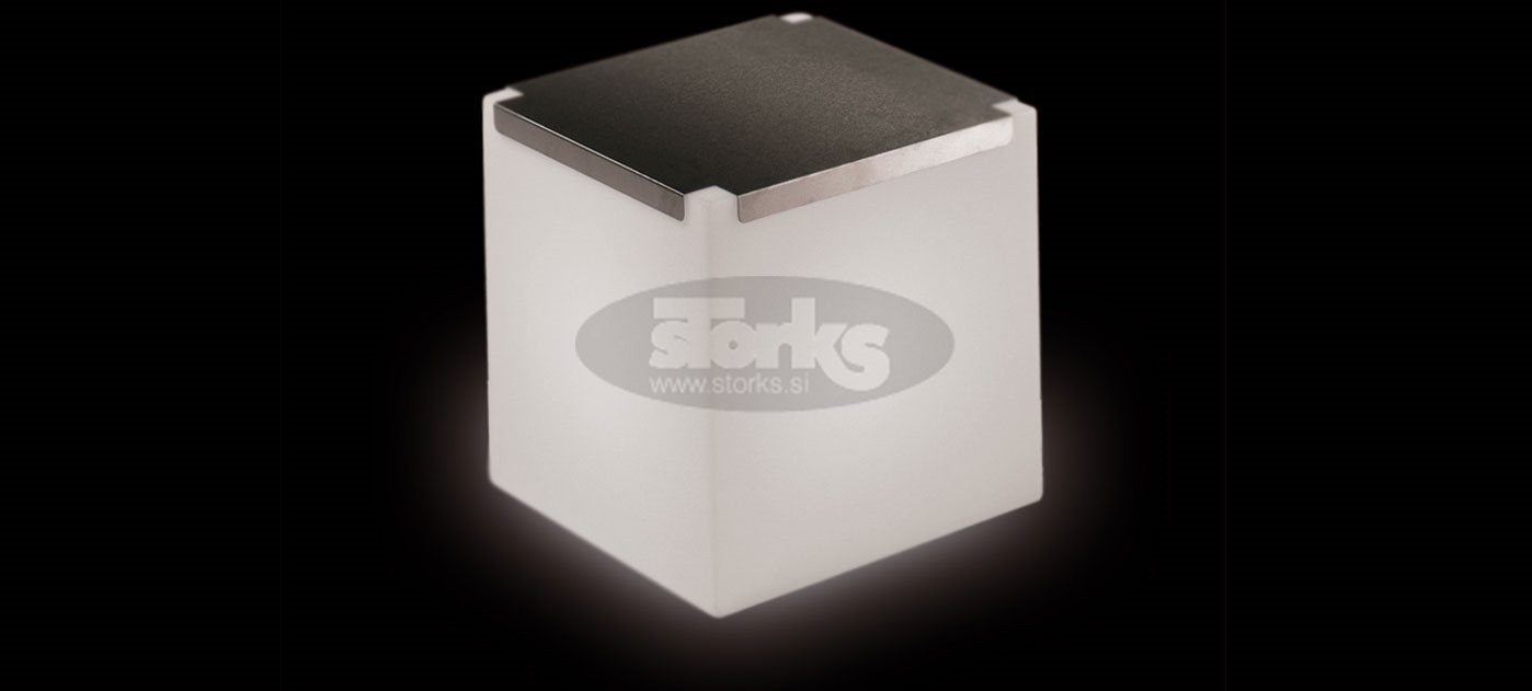 CUBE TOP light stool